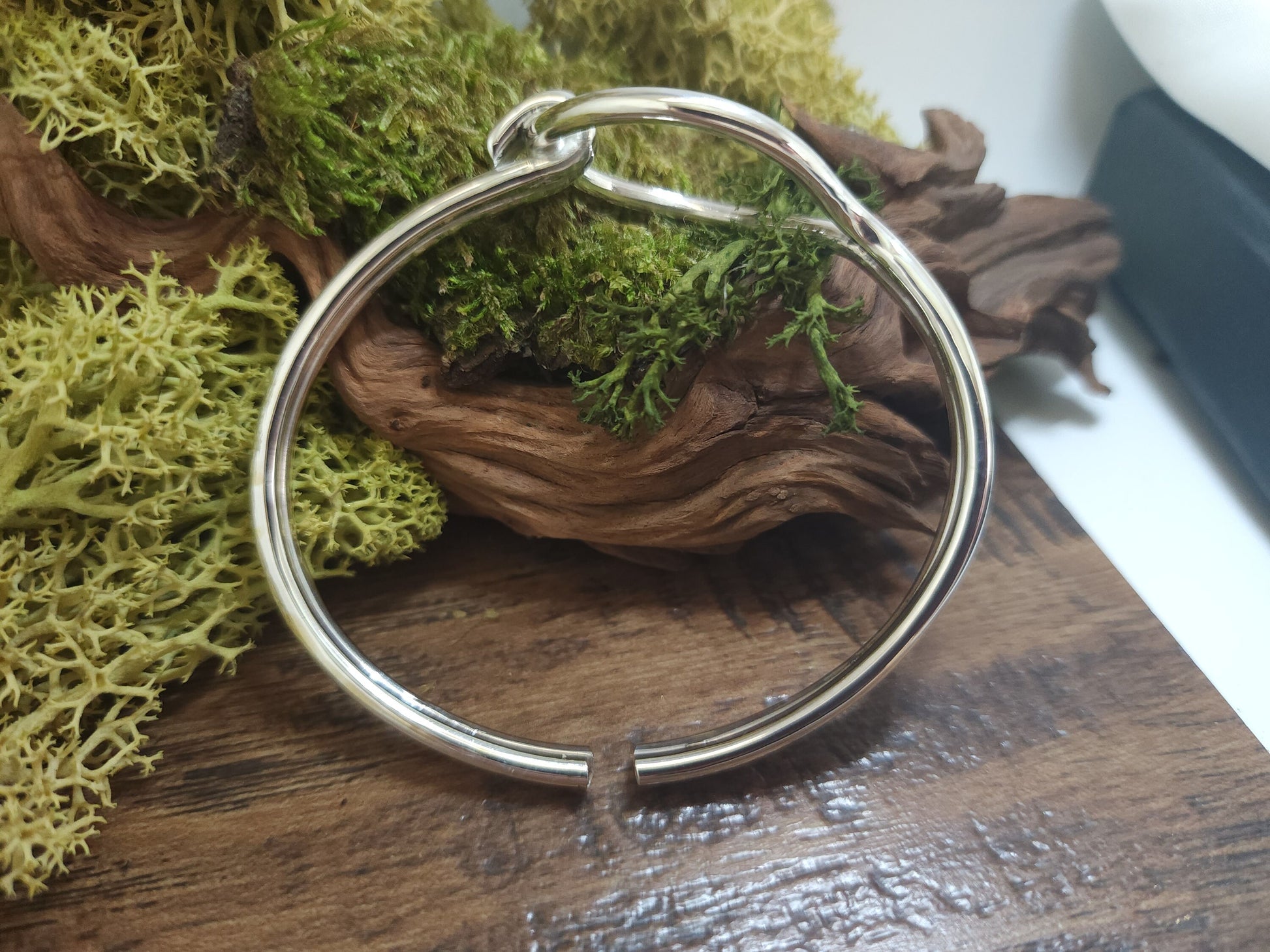 Sterling Silver Sussex Loop Bangle: Bronze Age Inspired Jewelry, historical jewellery, Handcrafted bangle, Sussex loop