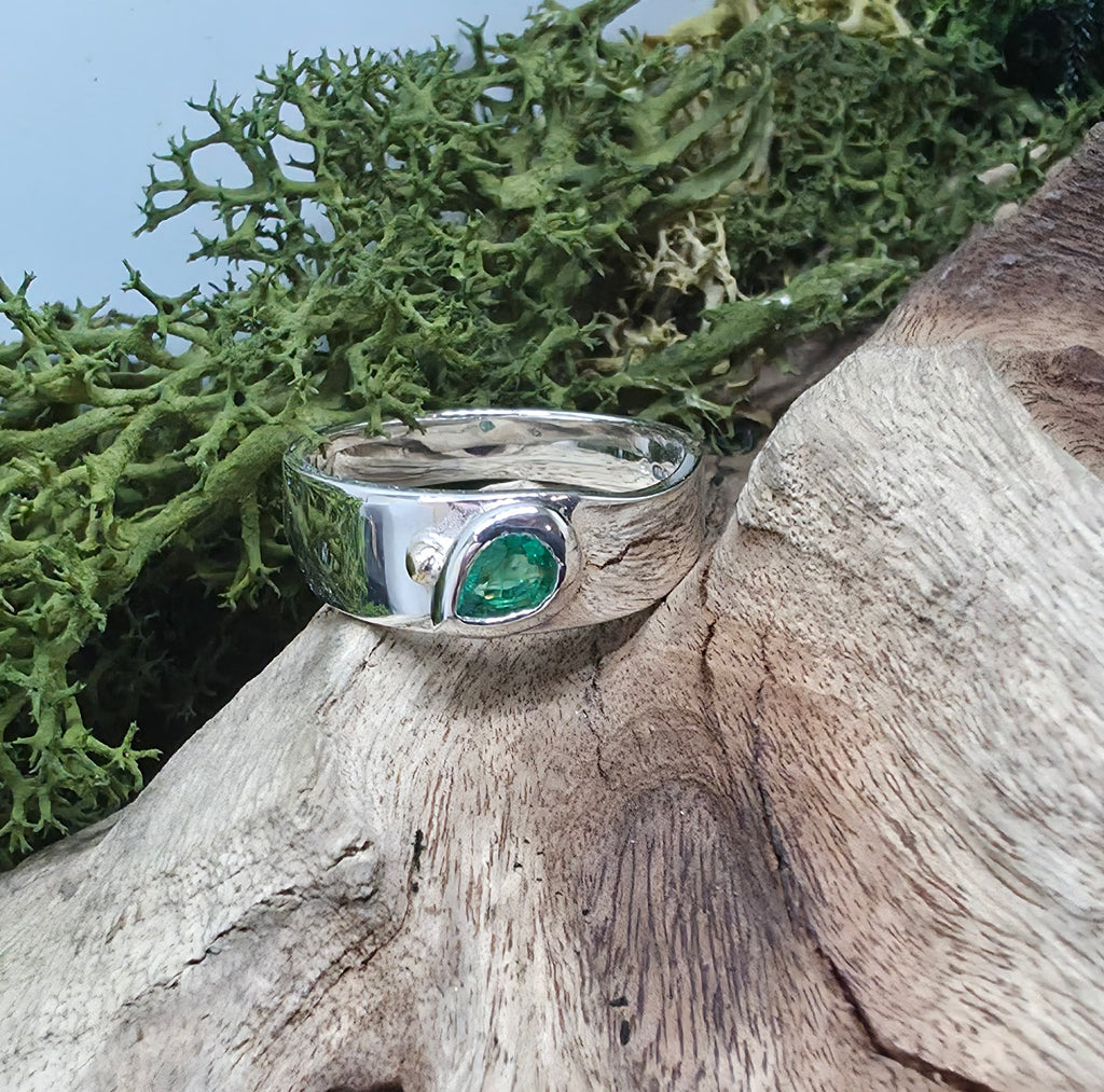 Sterling Silver Emerald Ring – Organic Handmade ring Size R/S but can be adjusted