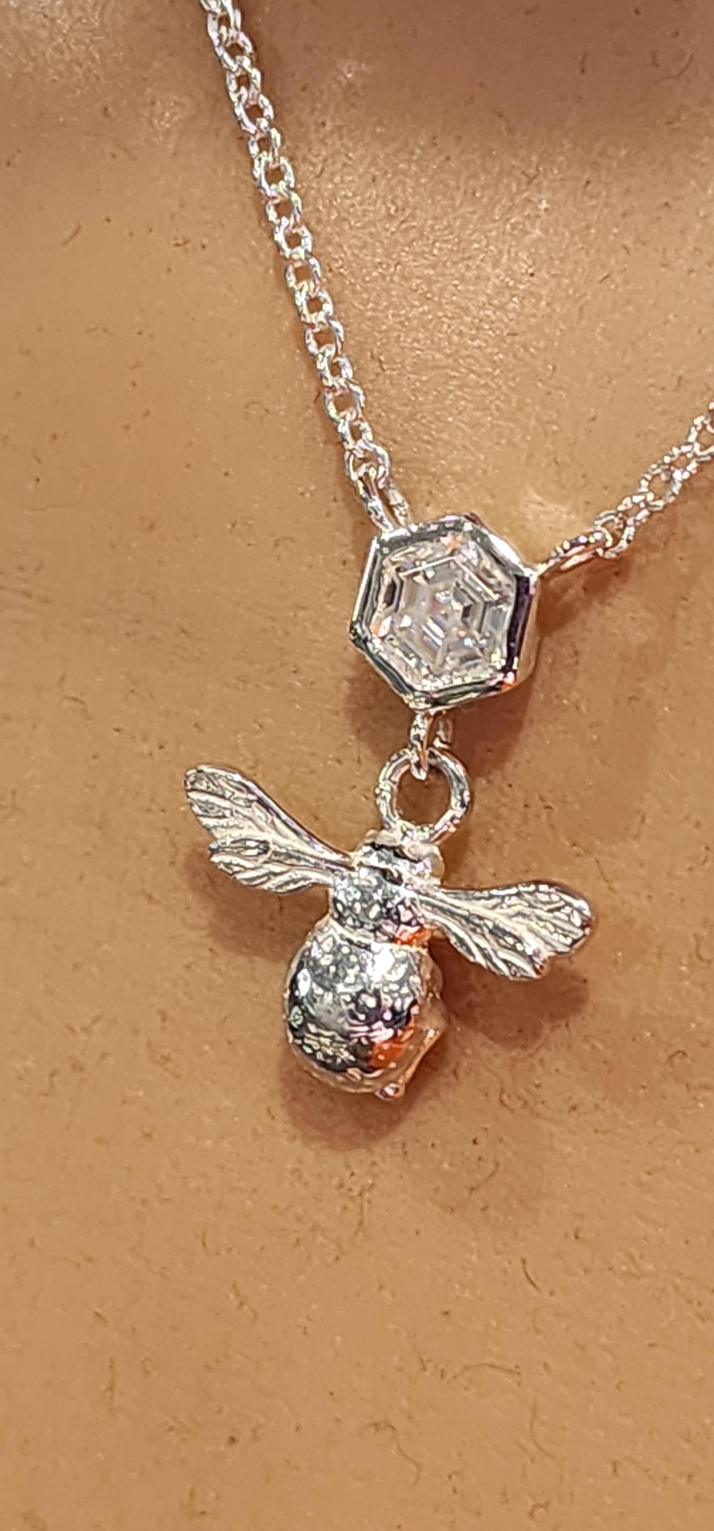 Silver bee pendant, Moissanite, honeycomb, summer jewellery, insect necklace, adjustable chain, ladies gift, birthday, anniversary, thankyou