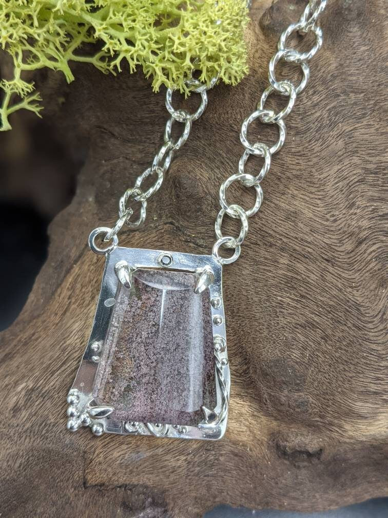 Moss agate choker, unusual cottagecore necklace, black diamond, granulation, handmade chain, red moss agate, Fae inspired necklace, twisted