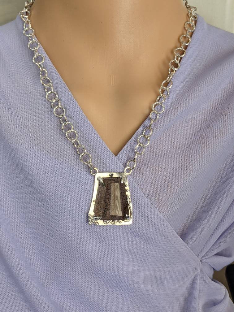 Moss agate choker, unusual cottagecore necklace, black diamond, granulation, handmade chain, red moss agate, Fae inspired necklace, twisted