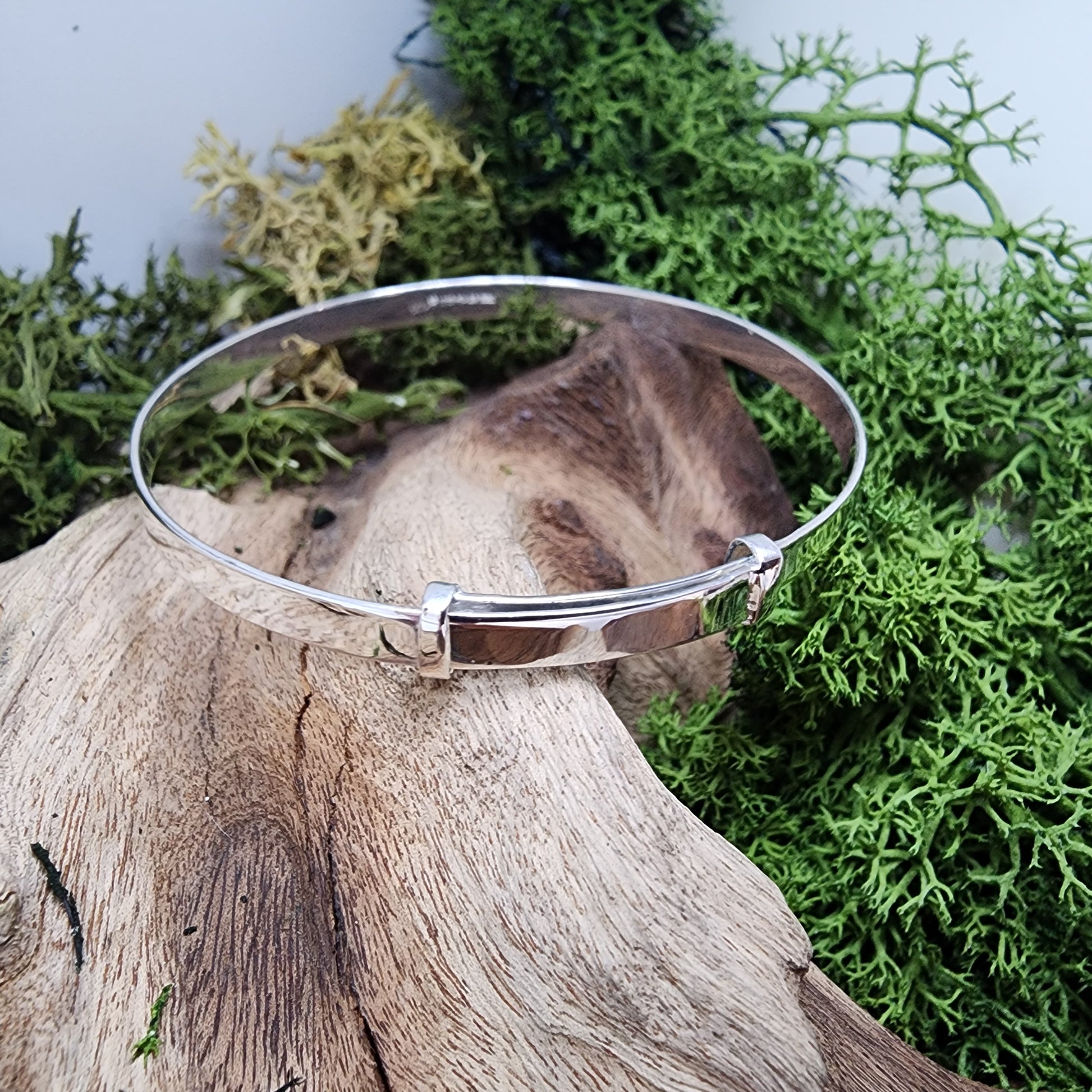 Handmade Expandable Sterling Silver baby bangle (made to order in 2-4 weeks) Full UK hallmarks, Free engraving and UK postage