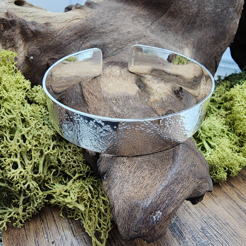 Lace imprint cuff bangle, torque bangle, Lace pattern, open bangle, patterned bracelet, Lace ribbon, Gift idea, ladies, girls gift, birthday